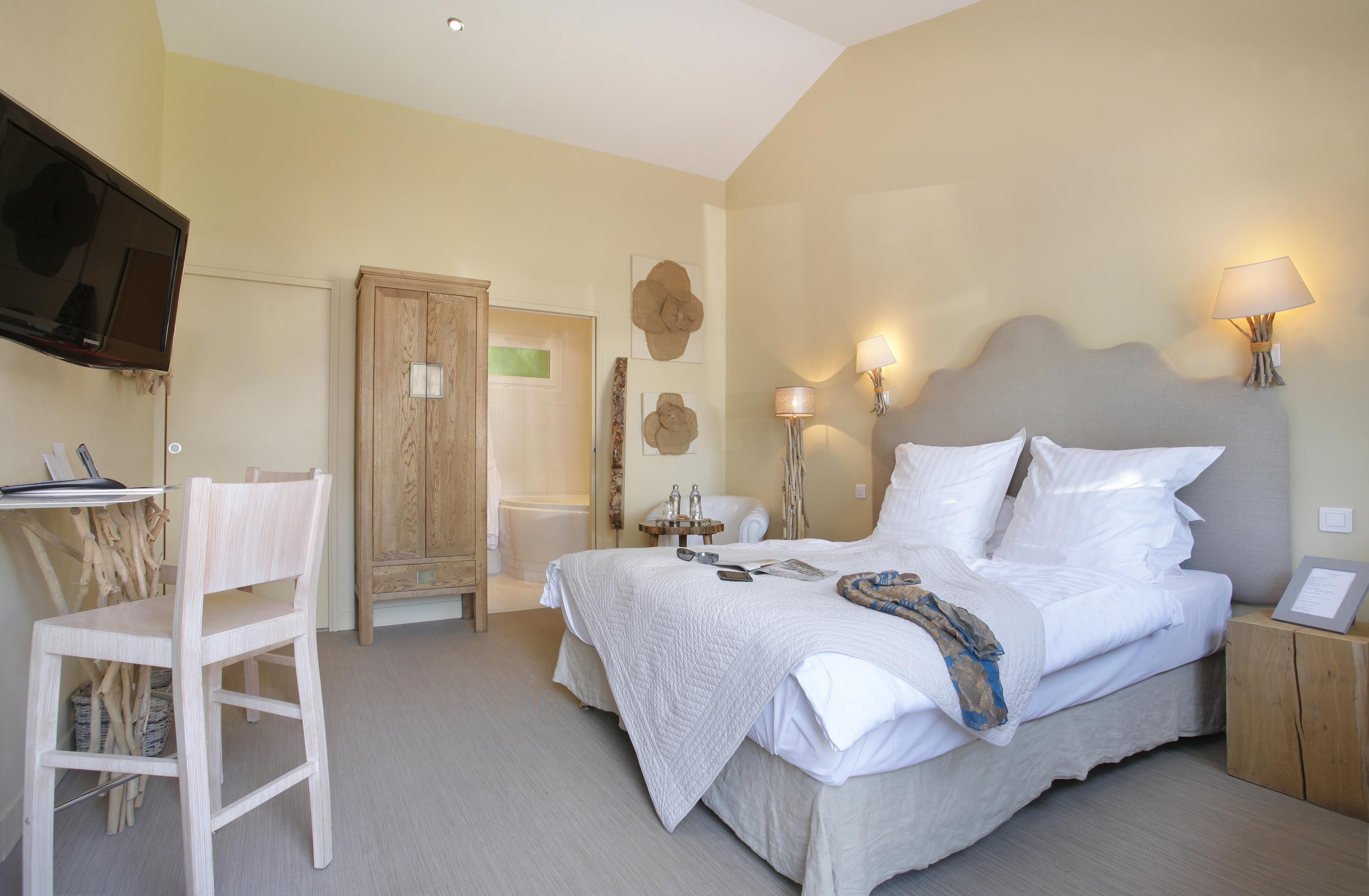 The Originals Hotel Le Cise Restaurant Chambres Et Suites Ault Zewnętrze zdjęcie